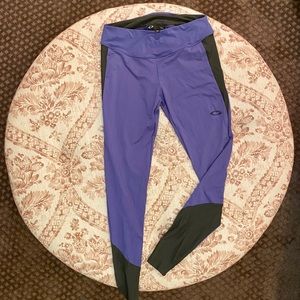 Blue Oakley Performance Leggings with Black Detail